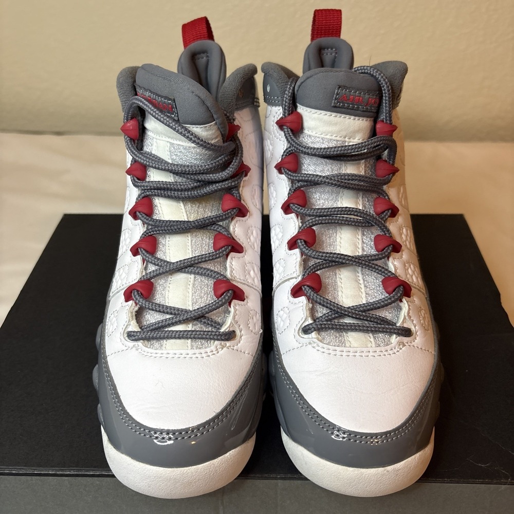 Nike‎ Air Jordan 9 Retro Size 4Y, Fire Red/Cool Grey, 302359-162 - Picture 7 of 16